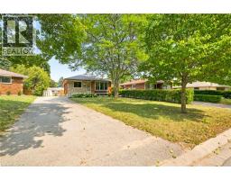 6 ROBROY Court - 6
