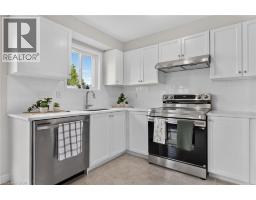 173 CLEGHORN Drive - 13