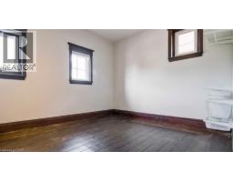 217 CAROLINE Street S - 24
