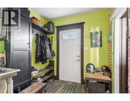 217 CAROLINE Street S - 34
