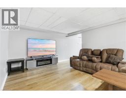 13 GOLDEN ACRES Drive - 24