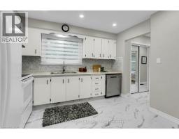 7812 BADGER Road - 10
