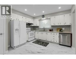 7812 BADGER Road - 11