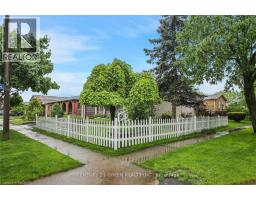 7812 BADGER Road - 22