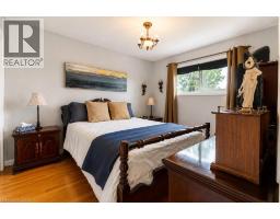 120 STONE CHURCH Road W - 15