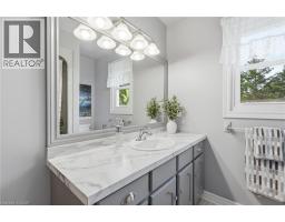 1 MEANDER Close - 35