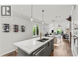 130 W JOHN Street W - 7