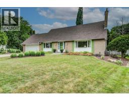 97 SOMERSET Crescent - 1