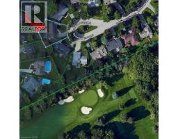 97 SOMERSET Crescent - 2