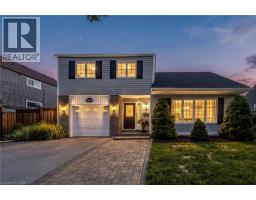 2208 LANCASTER Crescent - 2