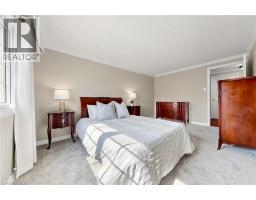 2208 LANCASTER Crescent - 21