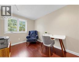 2208 LANCASTER Crescent - 26