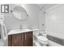2208 LANCASTER Crescent - 32