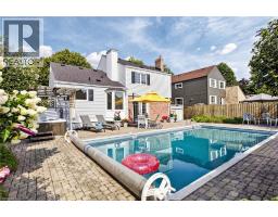 2208 LANCASTER Crescent - 35