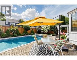 2208 LANCASTER Crescent - 38