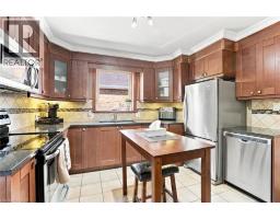 111 SHARON Avenue - 10