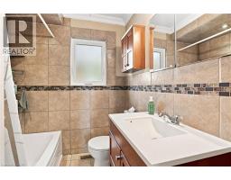 111 SHARON Avenue - 17