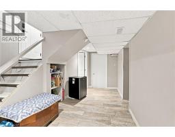 111 SHARON Avenue - 23