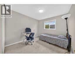 800 PARAMOUNT Drive UnitNo. 77 - 20