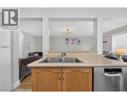 800 PARAMOUNT Drive UnitNo. 77 - 9