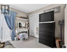 11 ROCHELLE Crescent - 17