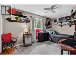 11 ROCHELLE Crescent - 18