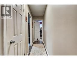 11 ROCHELLE Crescent - 21