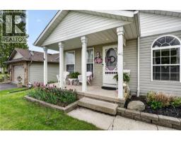 11 ROCHELLE Crescent - 3