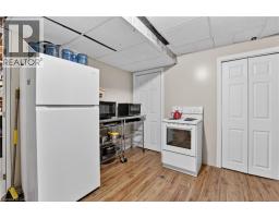 11 ROCHELLE Crescent - 33