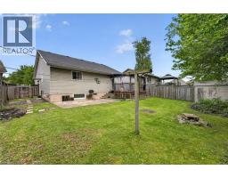 11 ROCHELLE Crescent - 39