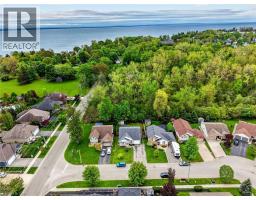 11 ROCHELLE Crescent - 44
