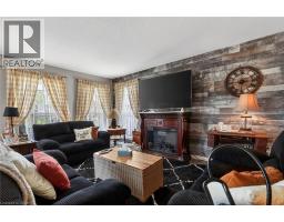 11 ROCHELLE Crescent - 7
