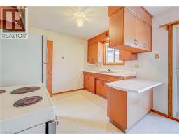 16 CENTENNIAL Crescent - 11