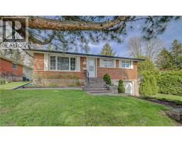 16 CENTENNIAL Crescent - 2