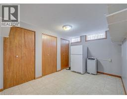 16 CENTENNIAL Crescent - 25