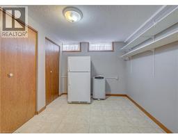 16 CENTENNIAL Crescent - 26