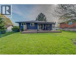 16 CENTENNIAL Crescent - 36