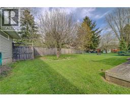 16 CENTENNIAL Crescent - 38