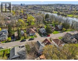 15 WATERSIDE Avenue - 27