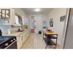 132 FERGUSON Avenue N - 6