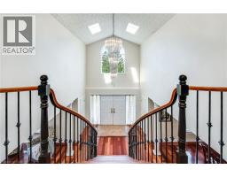 24 JOHN MARTIN Crescent - 14