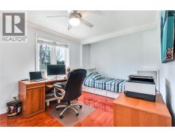 24 JOHN MARTIN Crescent - 18
