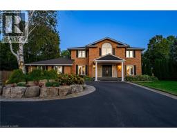 24 JOHN MARTIN Crescent - 2