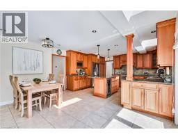 24 JOHN MARTIN Crescent - 8