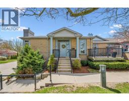 465 COLUMBIA Street W UnitNo. 4 - 3