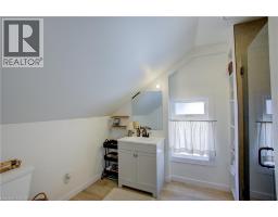 101 JOHN Street E - 23