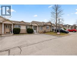 24 KENYON Crescent UnitNo. 15 - 2