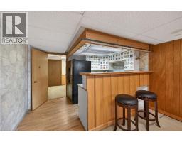19 BURFIELD Avenue - 34