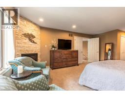 223 BRIAR HILL Crescent - 20
