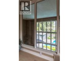223 BRIAR HILL Crescent - 27